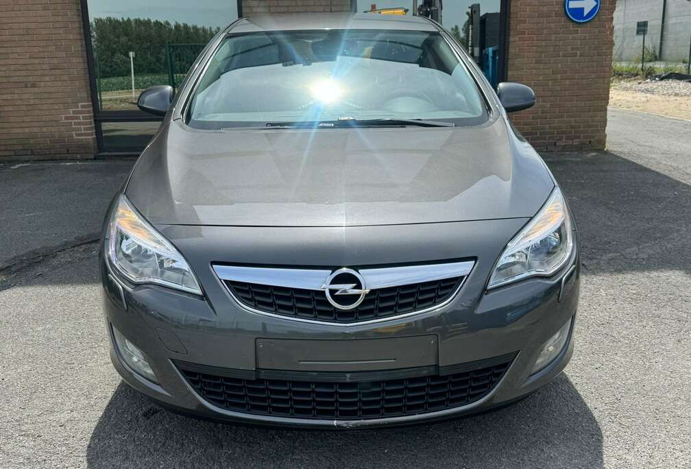 Opel Astra 1.4 essence Airco