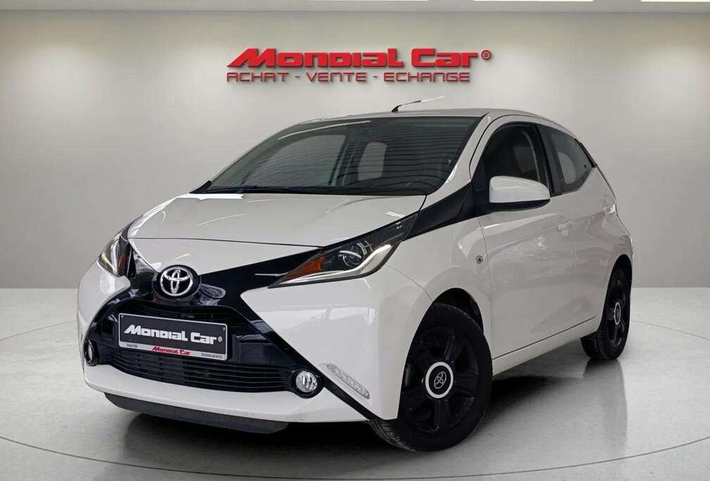 Toyota 1.0i VVT-i x-music * Garantie * Clim * Caméra *