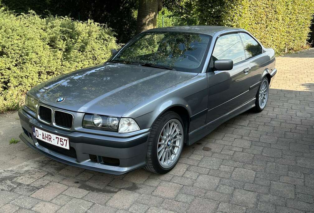 BMW bmw e36 318is 1992