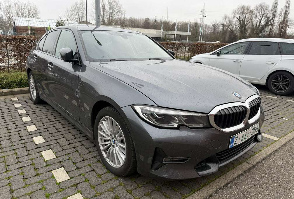 BMW 330e