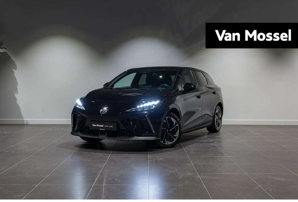 MG 64 kWh Luxury