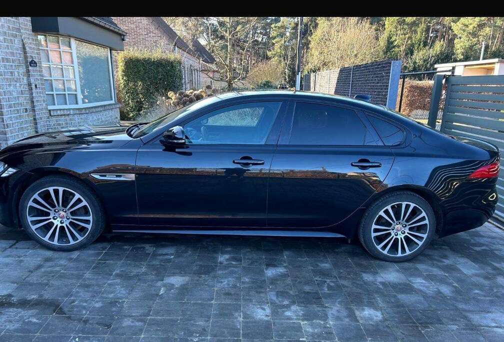 Jaguar XF 2.0 T R-Sport (EU6.2)