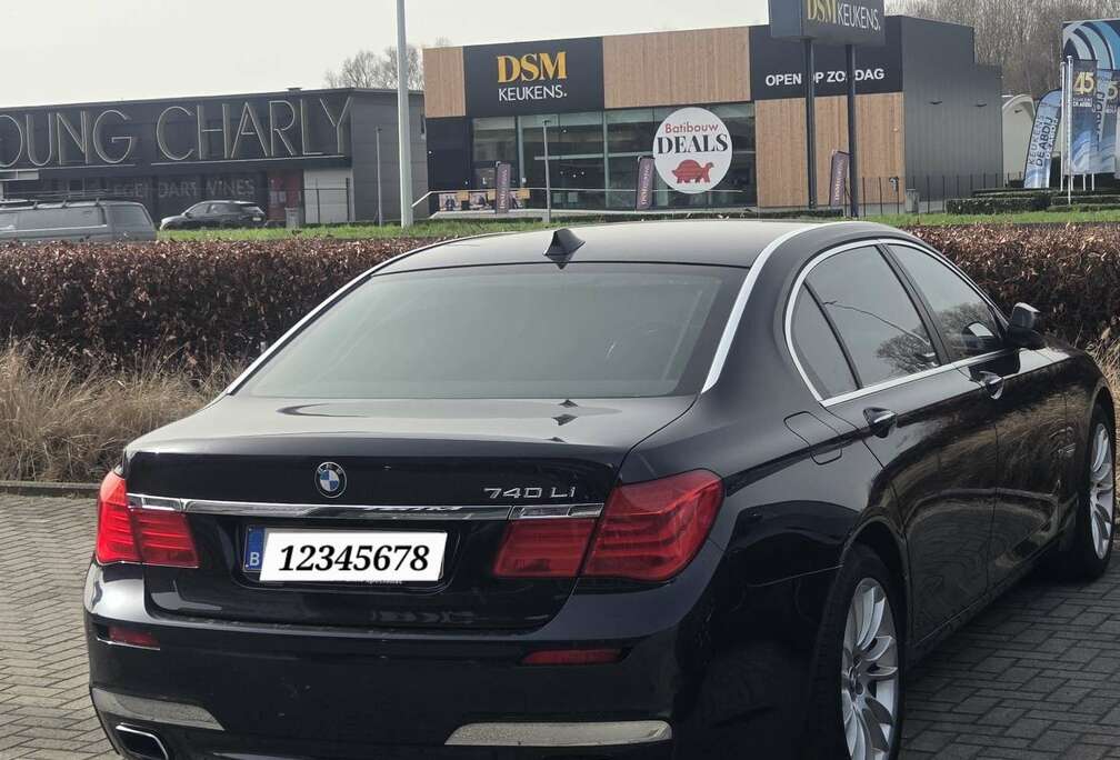 BMW 740Li