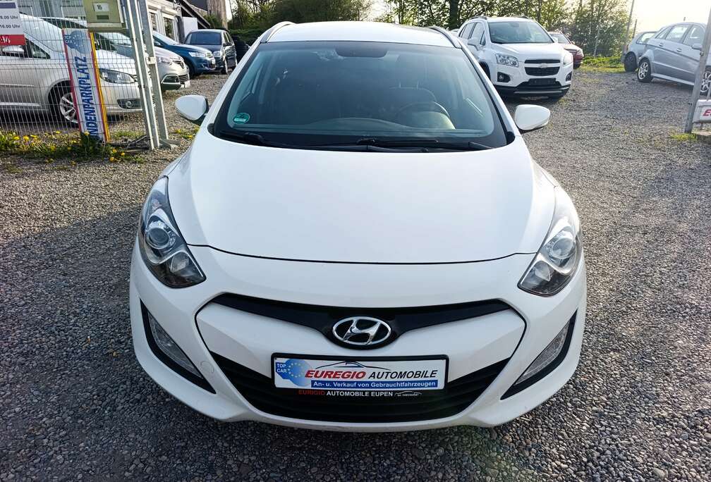 Hyundai i30/garantie12mois/car pass/roule super/euro5/airco