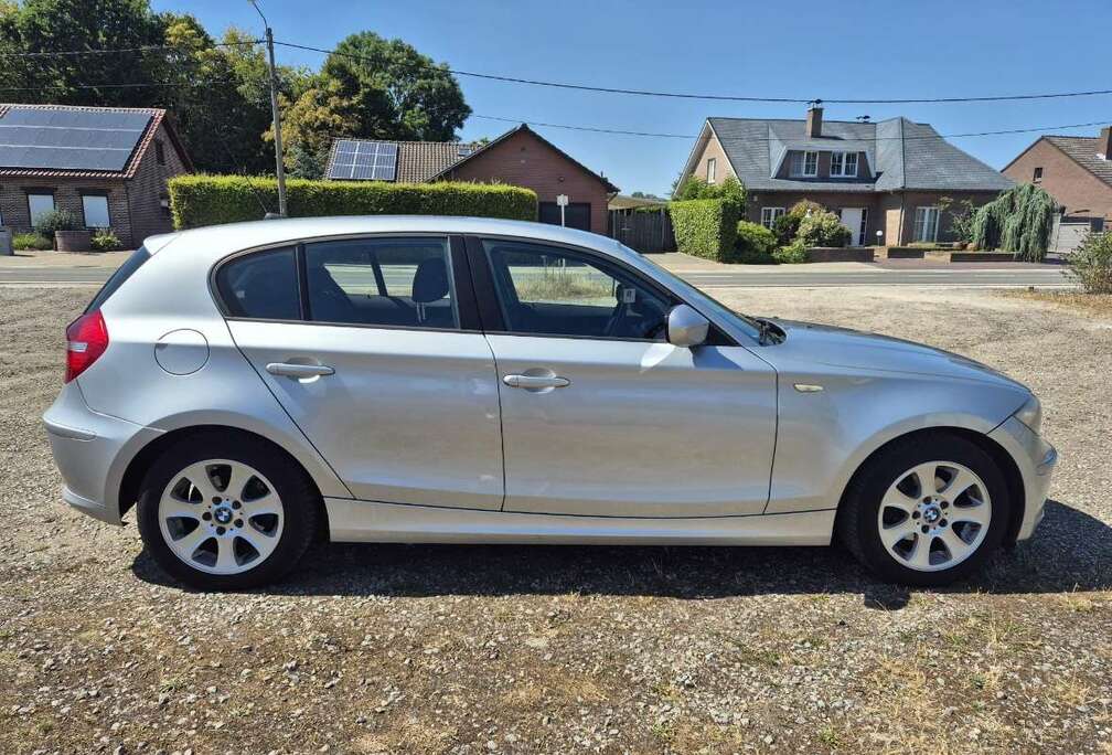 BMW 116iA