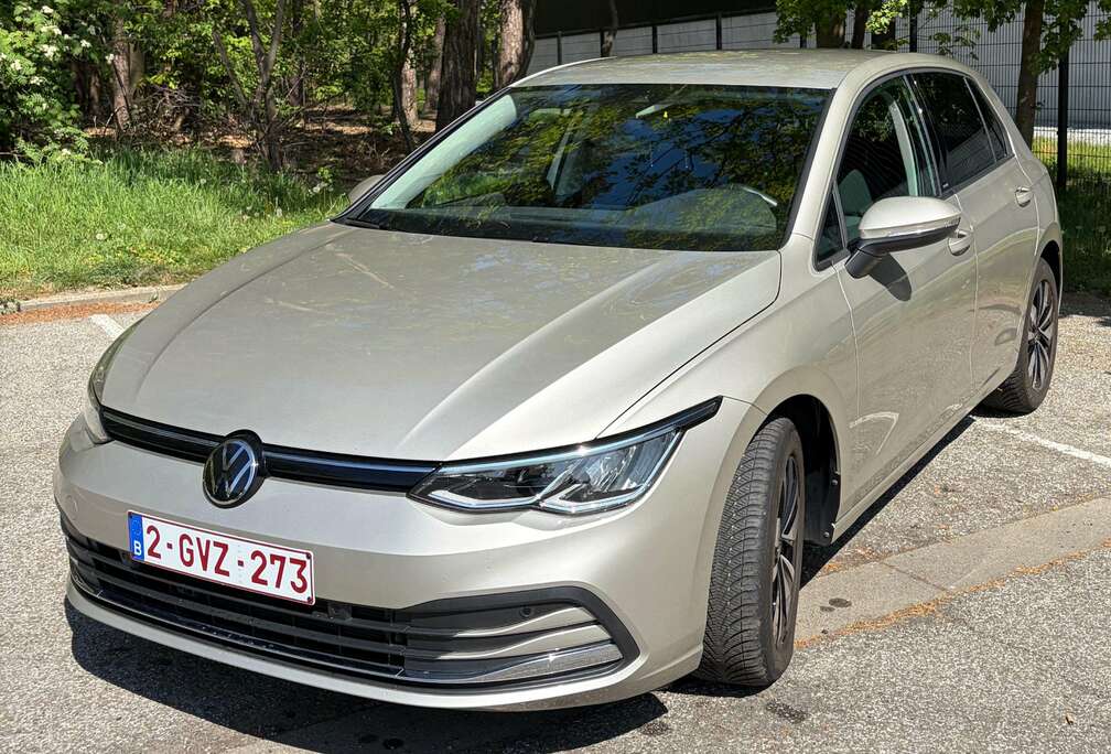 Volkswagen Golf 1.0 eTSI Move DSG incl. Winter Pack