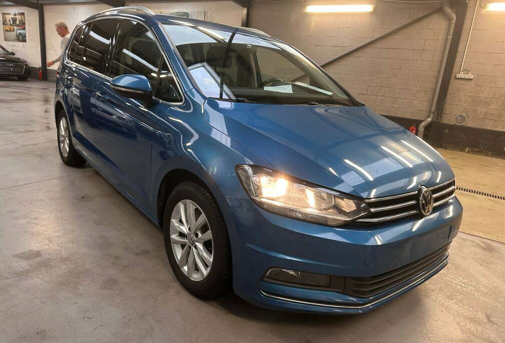 Volkswagen Touran 1.6 TDi Highline DSG 7 PLACES(EU6.2)