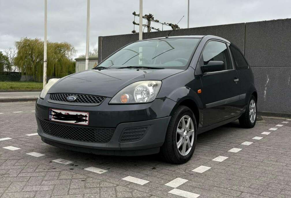 Ford Fiesta 1.3i Ambiente