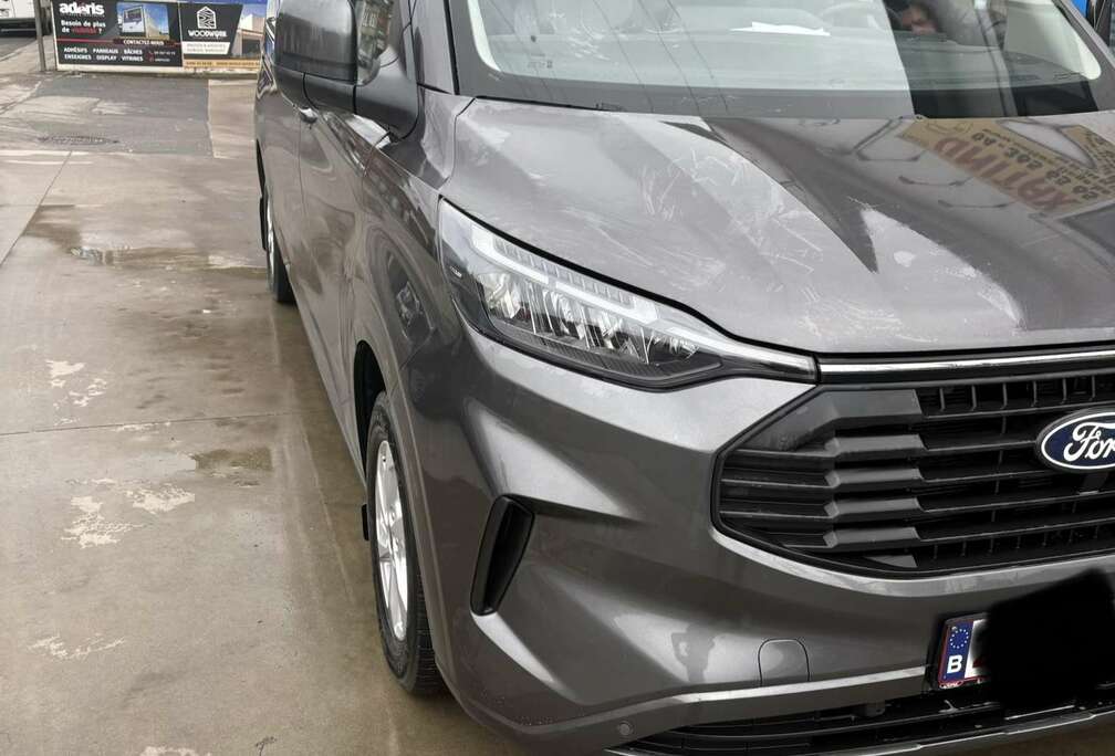 Ford 2.0 TDCi L2H1 Limited S/S (EU6.2)