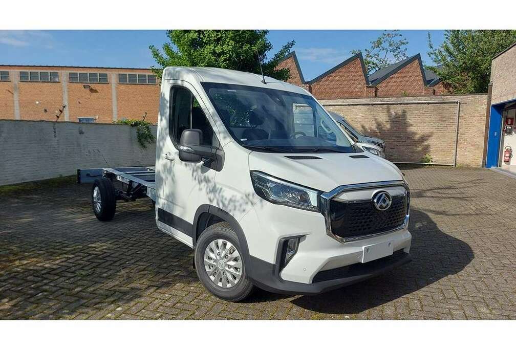 ELEKTRISCHE BESTELWAGEN - CHASSIS CAB * 65 KWH BAT