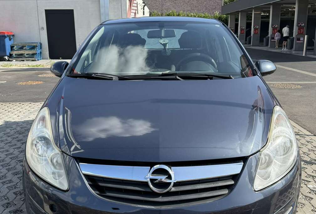 Opel 1.2i Essentia