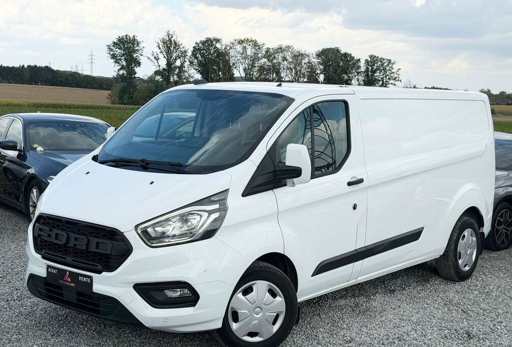 Ford LONG CHASSIS - 3 PLACES - AIR CO - ATT REMORQUE - TVAC