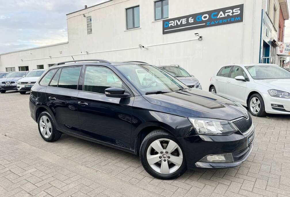 Skoda SW 1.2 TSI Style - Airco ** 1 JAAR GARANTIE ** !!