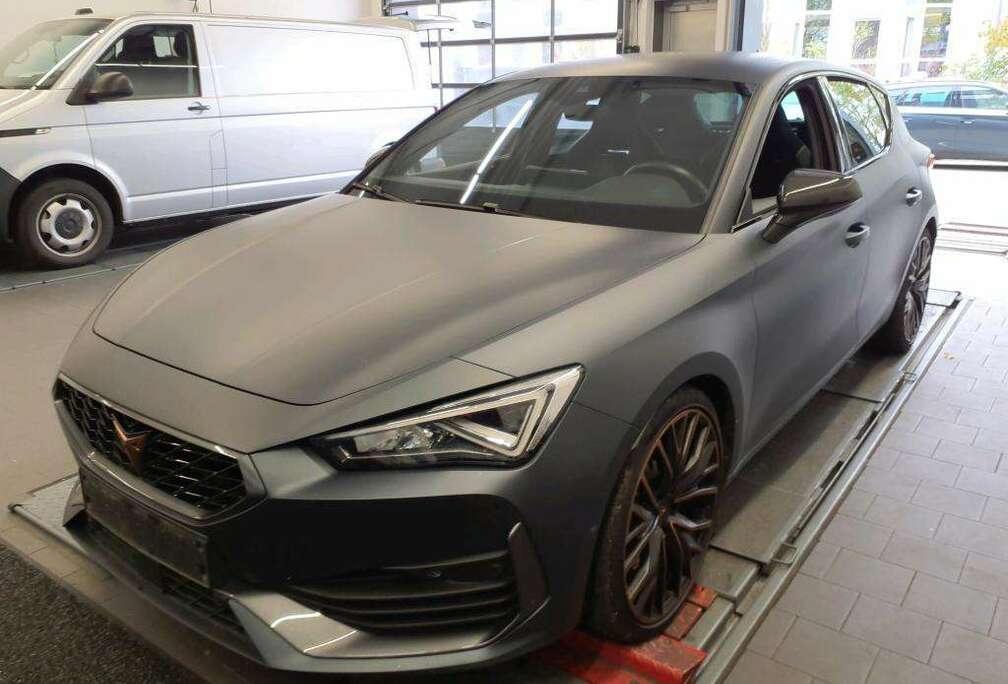 2.0 TSI 300CV * Brembo* Volant SS * Caméra * Matt