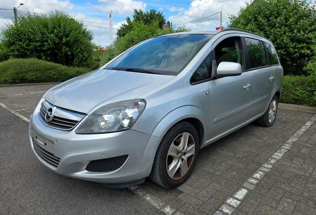 Opel 1.6 ESSENCE 115CV - 7 PLACES