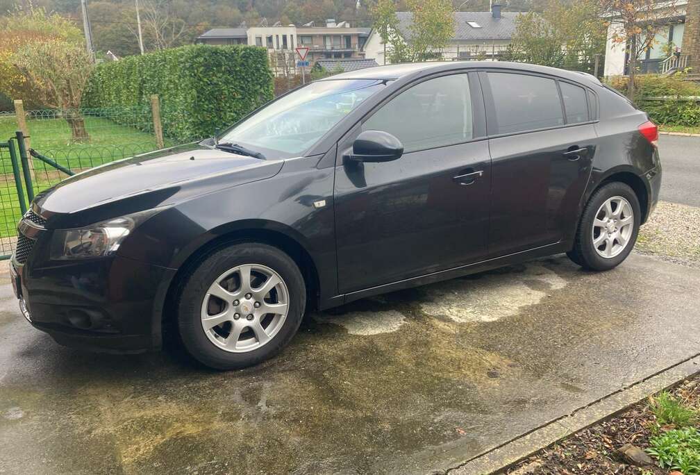 Chevrolet Chevrolet  cruze VCDI  boîte automatique euro 5