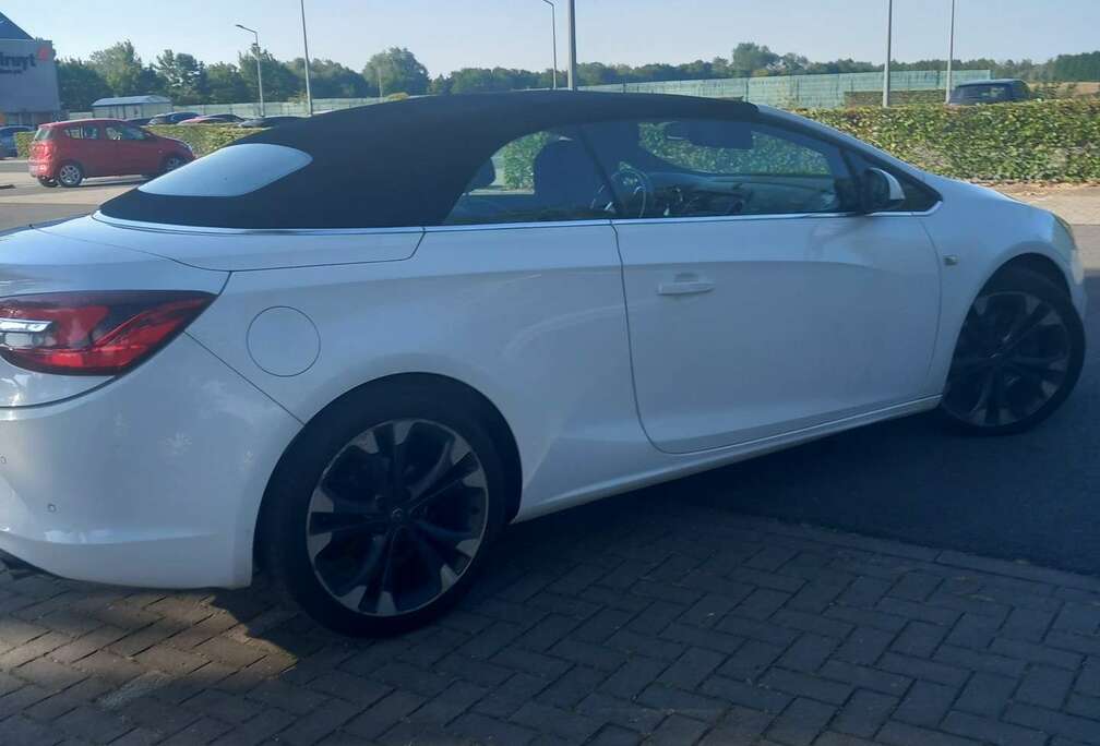 Opel Biturbo  194ch, sport ,série limitée.,suspension a