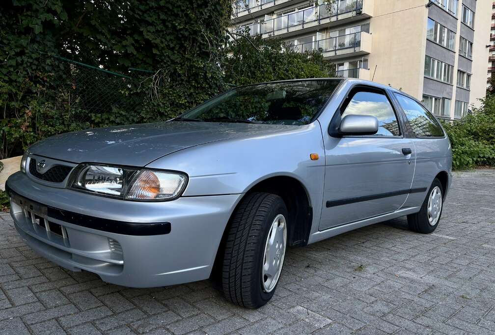 Nissan 1.4i Benzine Airco 125.000km 3 deurs