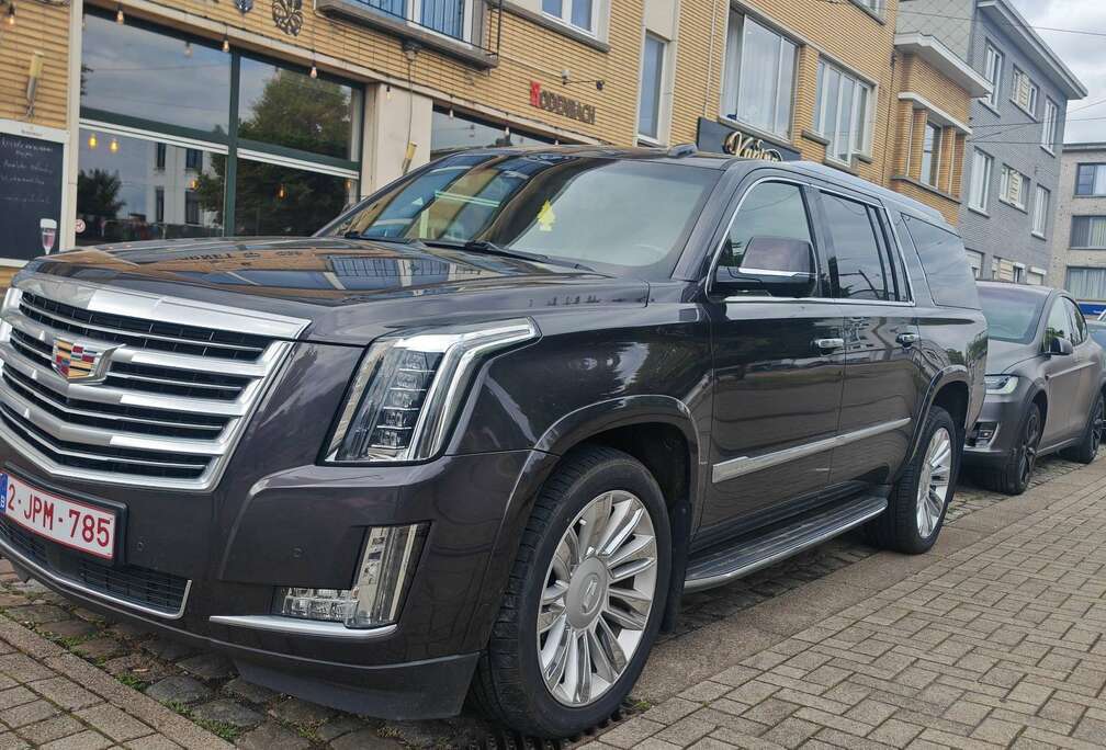 Cadillac 6.2 V8 ESV Platinum