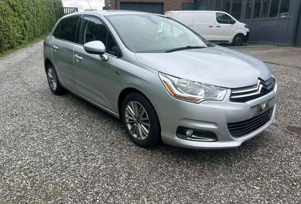 Citroen C4 1.6i VTi Exclusive/ GARANTIE 12MOIS/ CARPASS/ CT