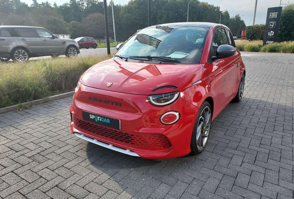 Abarth 42 kWh 3d 114kW