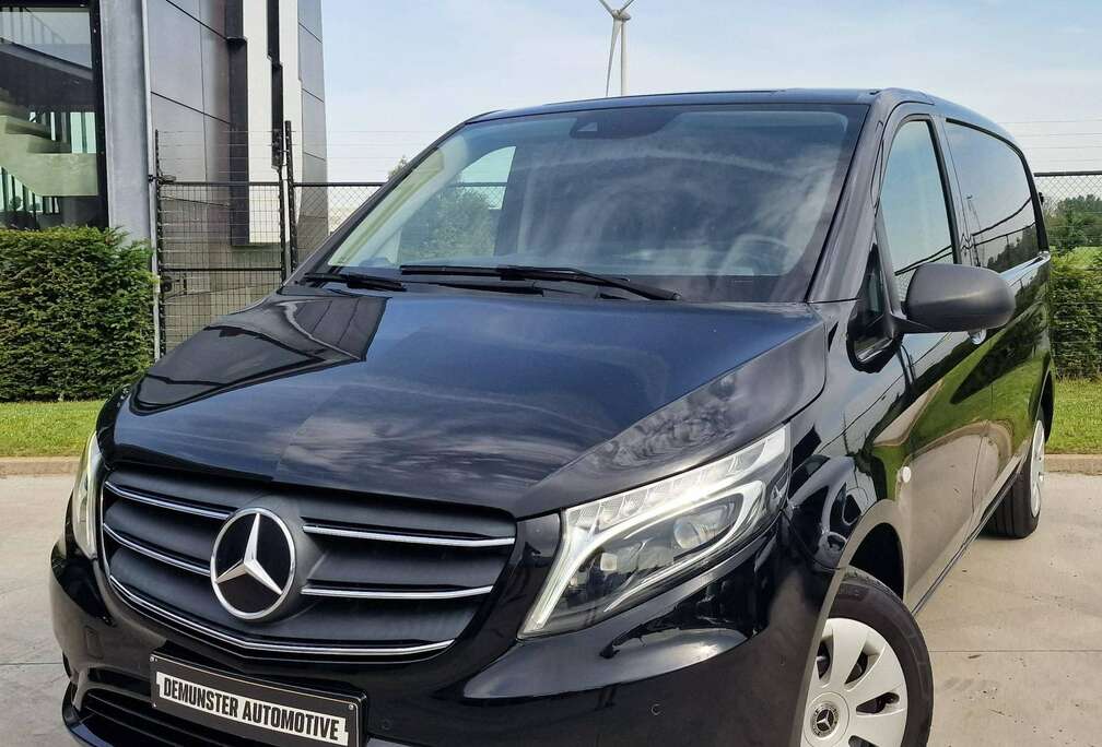 Mercedes-Benz 114 cditrekhaakcameracarplayleder