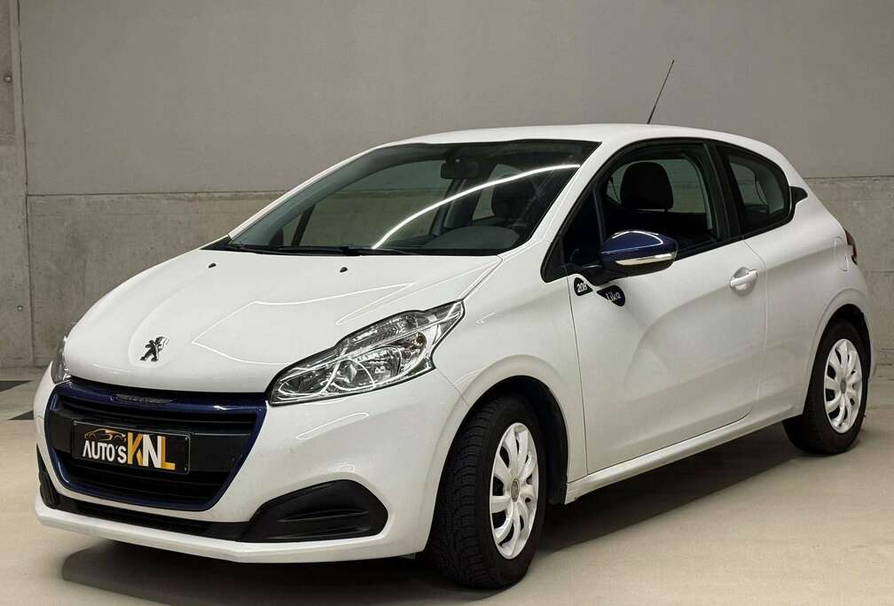 Peugeot BENZINE NIEUWSTAAT WEINIG KM EERSTE EIGENAAR