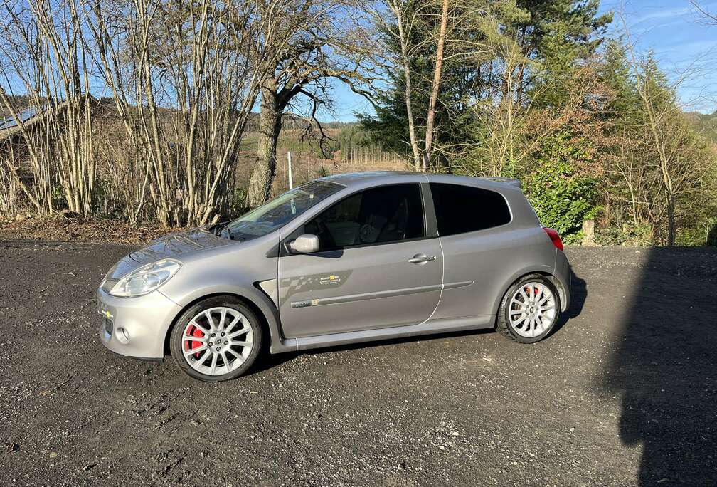 Renault 2.0i 16v Sport F1 Team R27