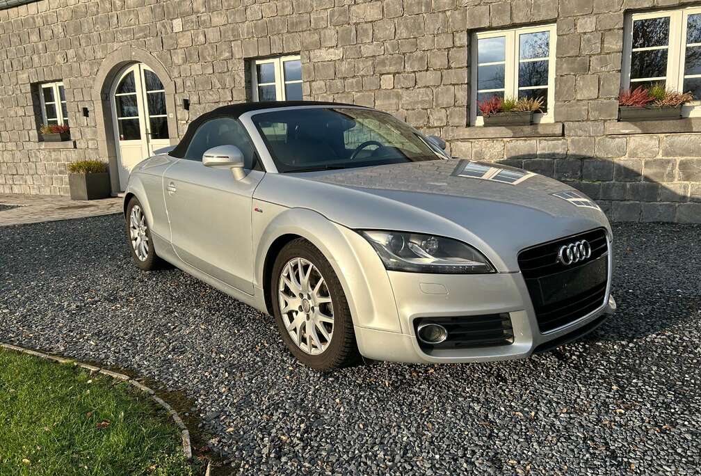 Audi TT Roadster 2.0 TFSI S line