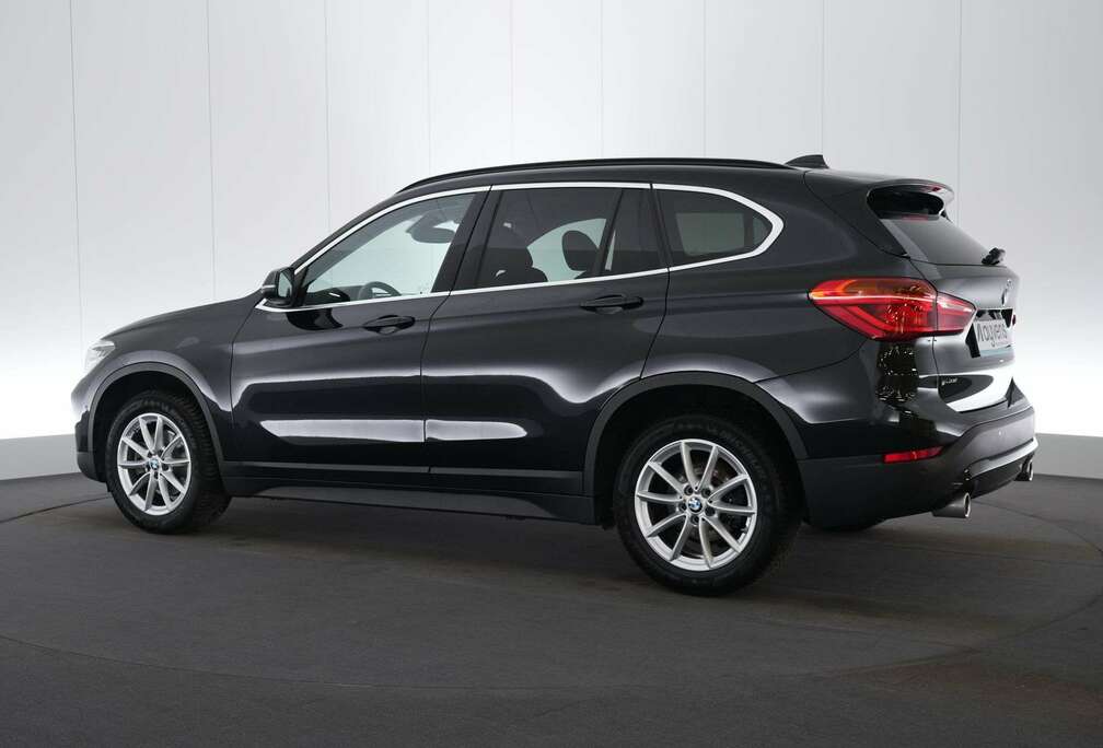 BMW 2.0 sDrive18d Business LEDER/CUIR GPS PDC CAM Verw