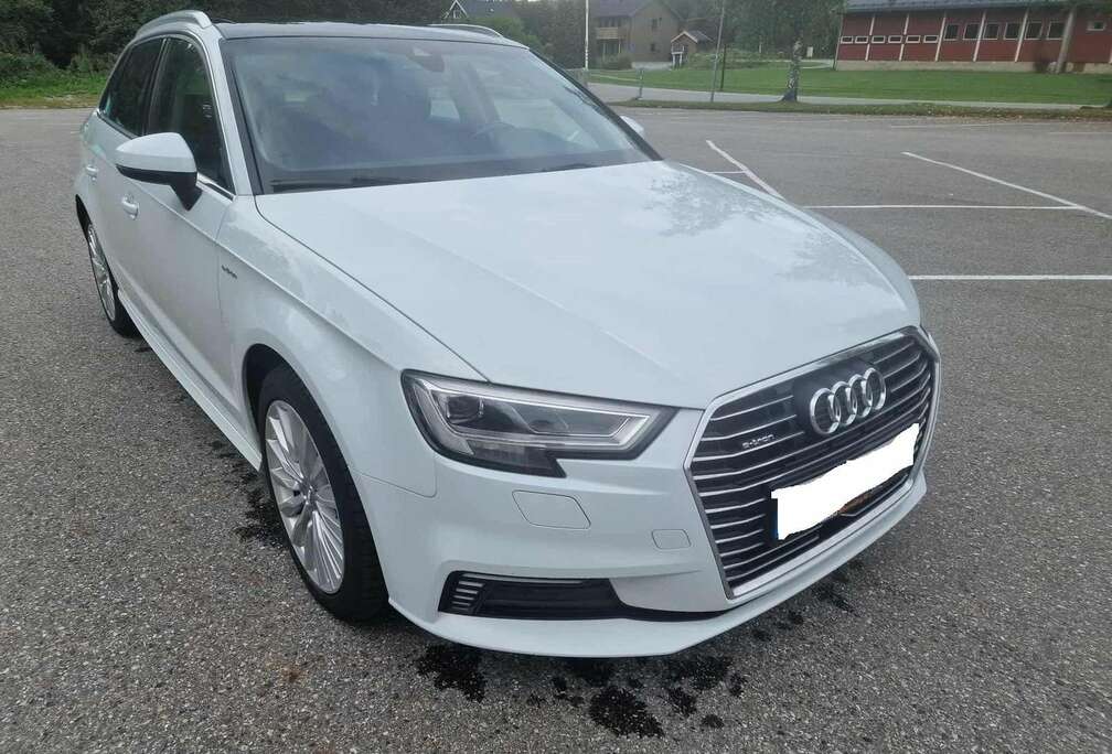 Audi A3 Sportback 1.6 TDi Ambition Start/Stop DPF S tronic