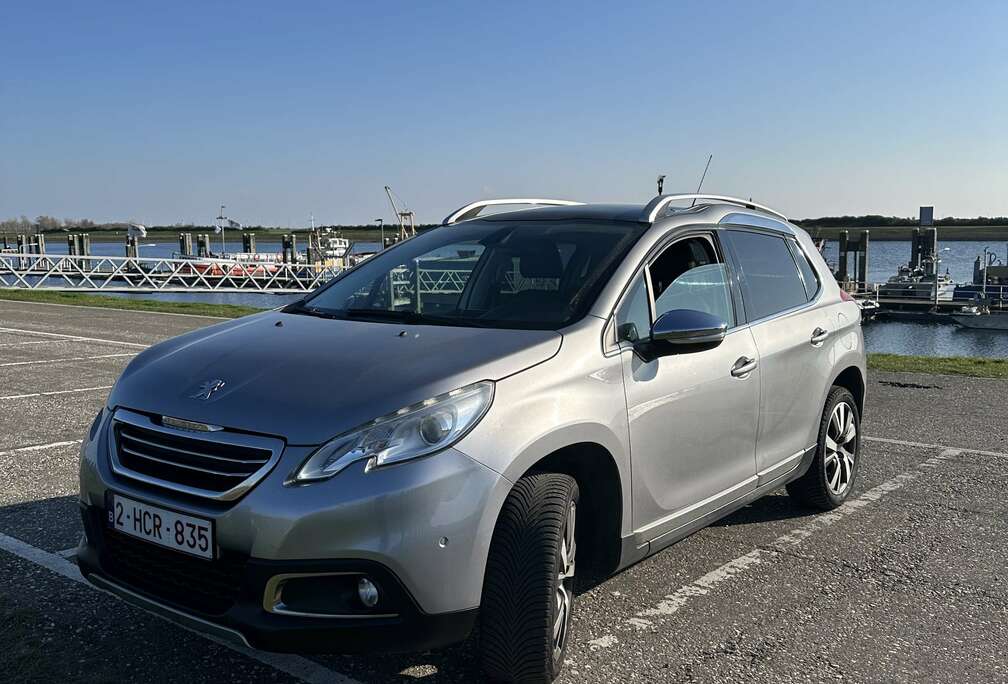 Peugeot 120 VTI Allure 1,6 Motor Benzine