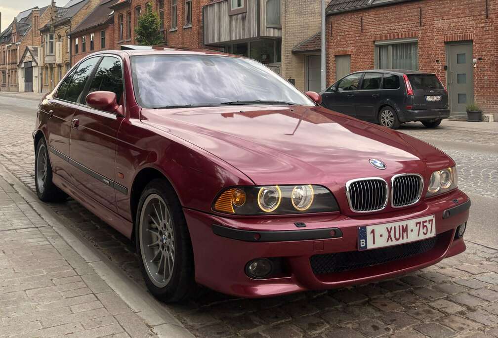 BMW 520iA
