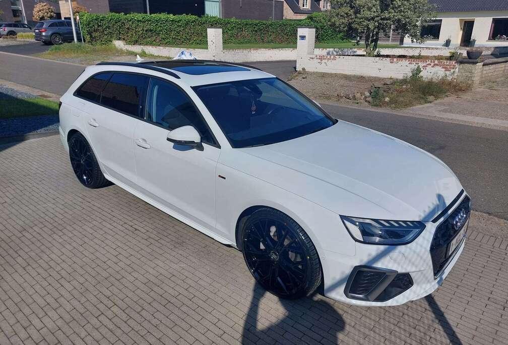 Audi A4 Avant 40 TDi S line S tronic