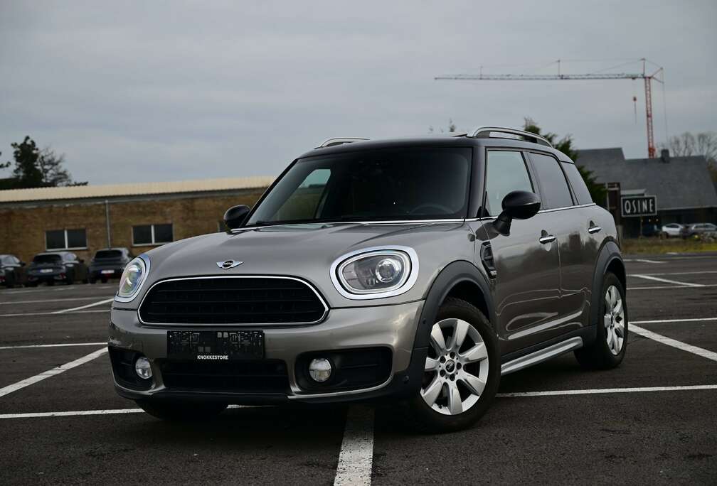 MINI AUT / SUNROOF / LEATHER / ELEK SEAT / CARPLAY