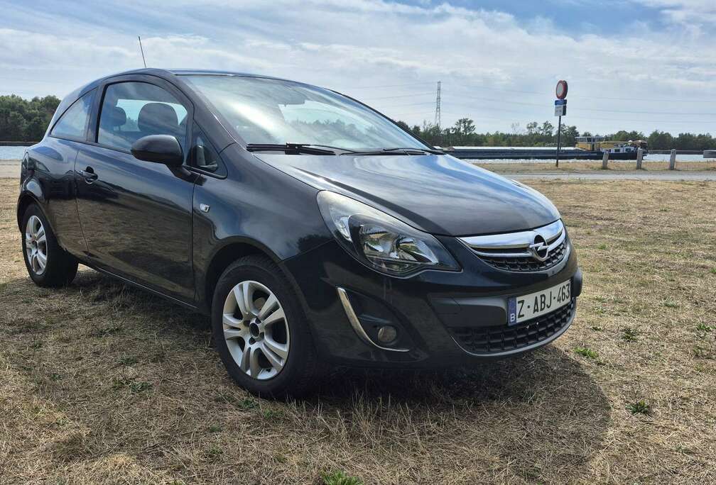 Opel 1.2i Cosmo