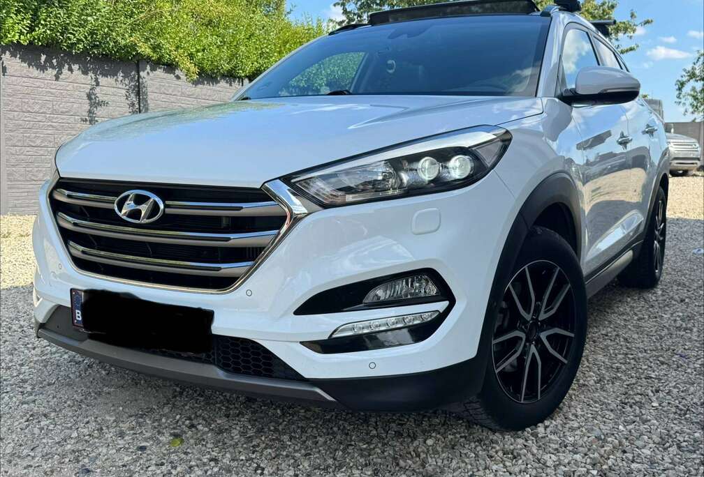 Hyundai Tucson 2.0 CRDi 4WD Executive TOIT OUVRANT/PANO/CLIM/SENSOR/BOITE AUTO/