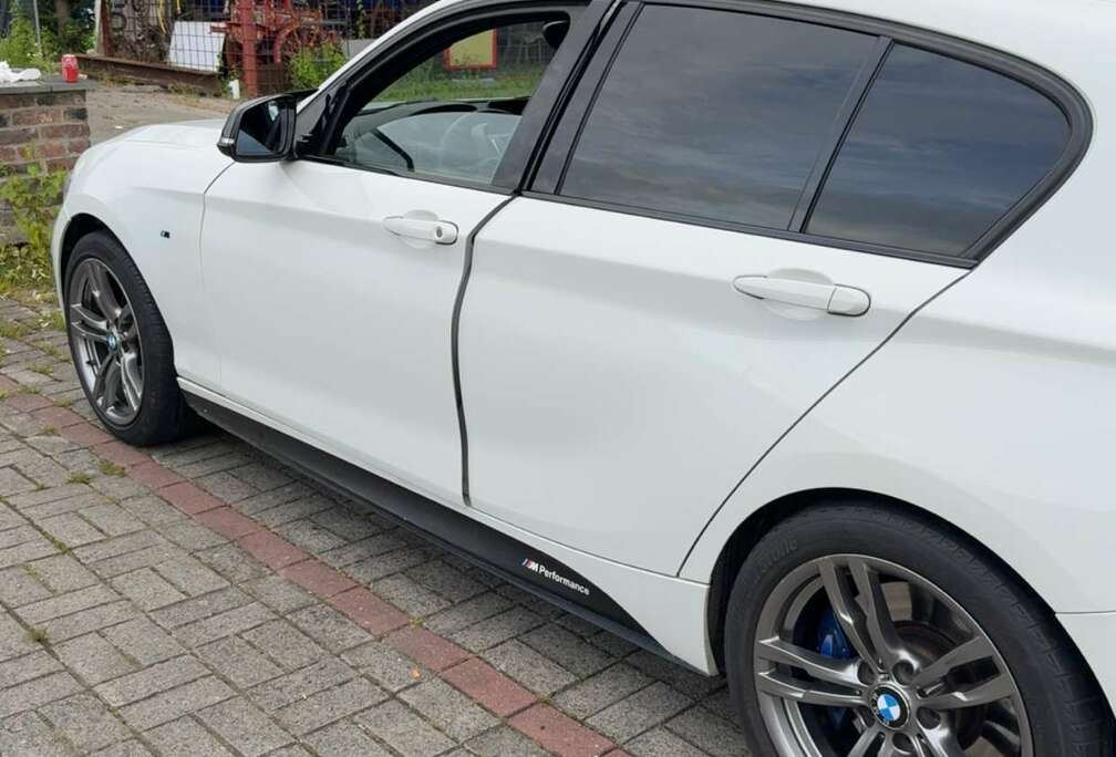 BMW 125iA