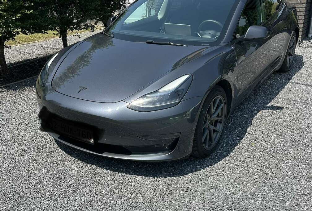 Tesla 75 kWh Performance Dual Motor