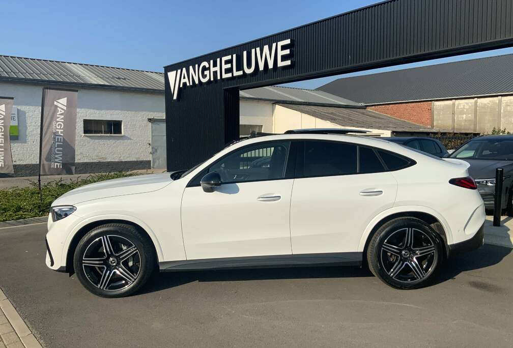Mercedes-Benz d 4MATIC Coupe AMG Line KEYLESS-GO pano dak 360°camera