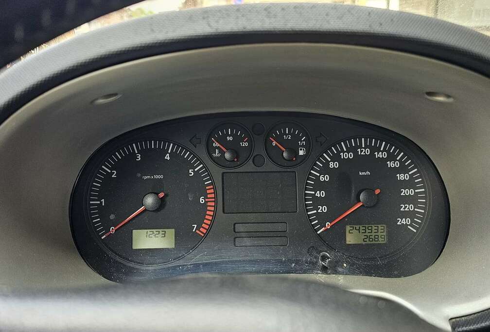 SEAT Leon 1.4i 16v Air Plus