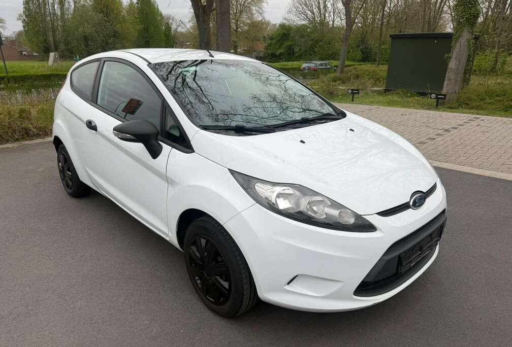 Ford Fiesta 1.25i Trend / GROOT ONDERHOUD OK/ IDEALE STARTERSWAGEN / GEKEURD VOOR VERKOOP