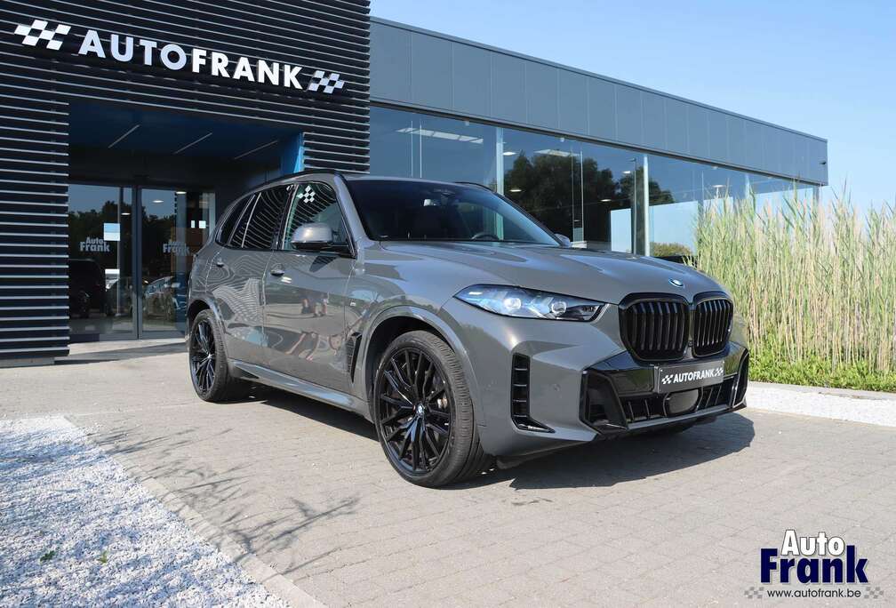 BMW 50E / M-SPORT / PANO / TREKHK / DRIV+PARK PRO / INTGR STR / SFT-CLS