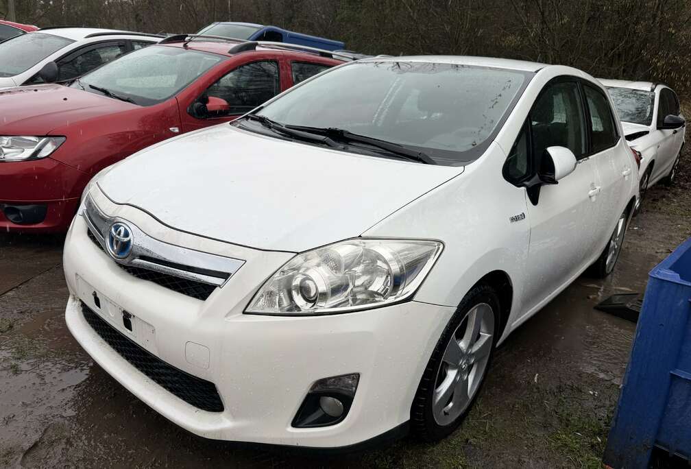 Toyota 1.8i HSD Luna CVT HYBRID
