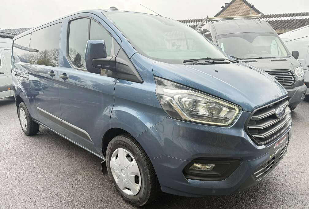 Ford DOUBLE CABINES 6 PLACES Automatique
