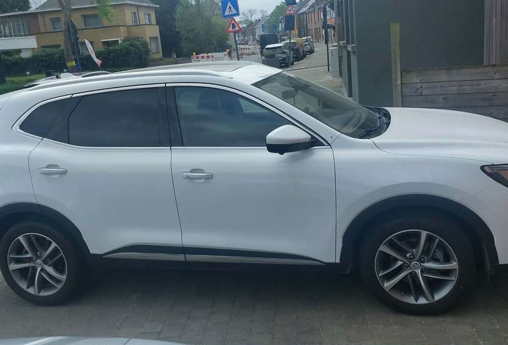 MG HS 1.5 T-GDi Luxury