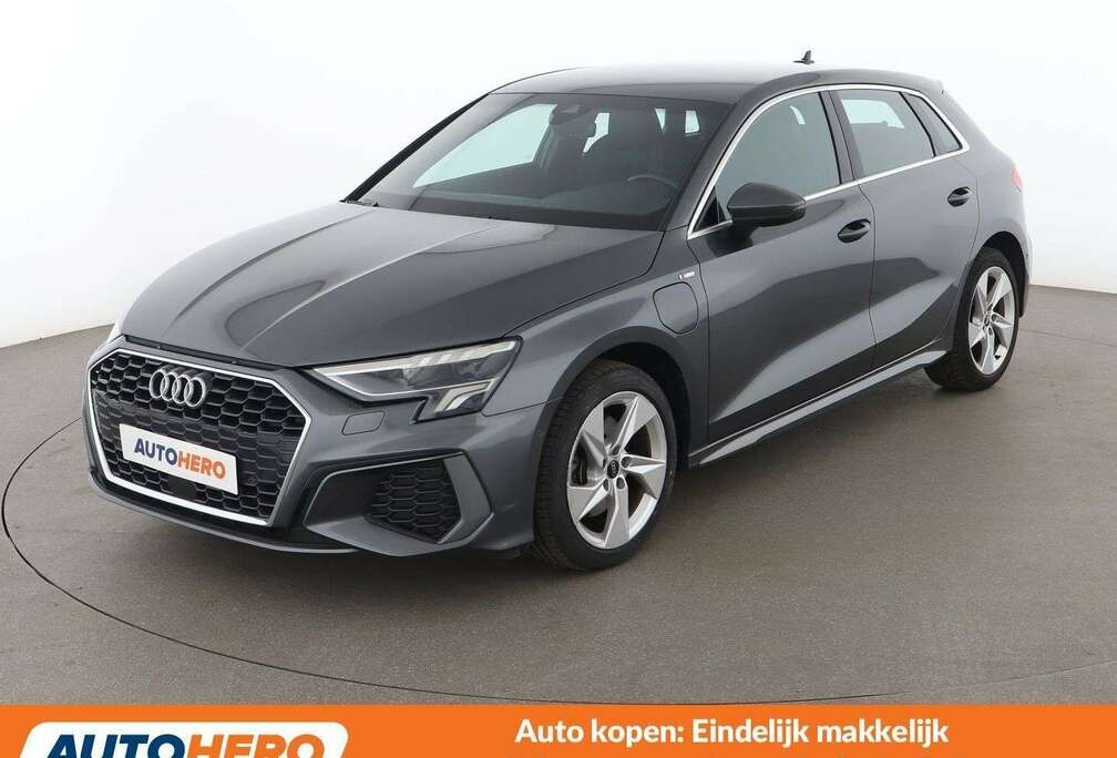 Audi 40 TFSIe S line