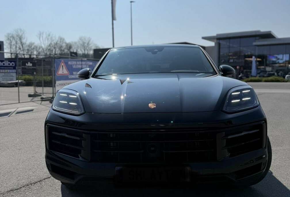 Porsche Coupé E-Hybrid 3.0 Turbo V6 S Black Edition (382 kW)