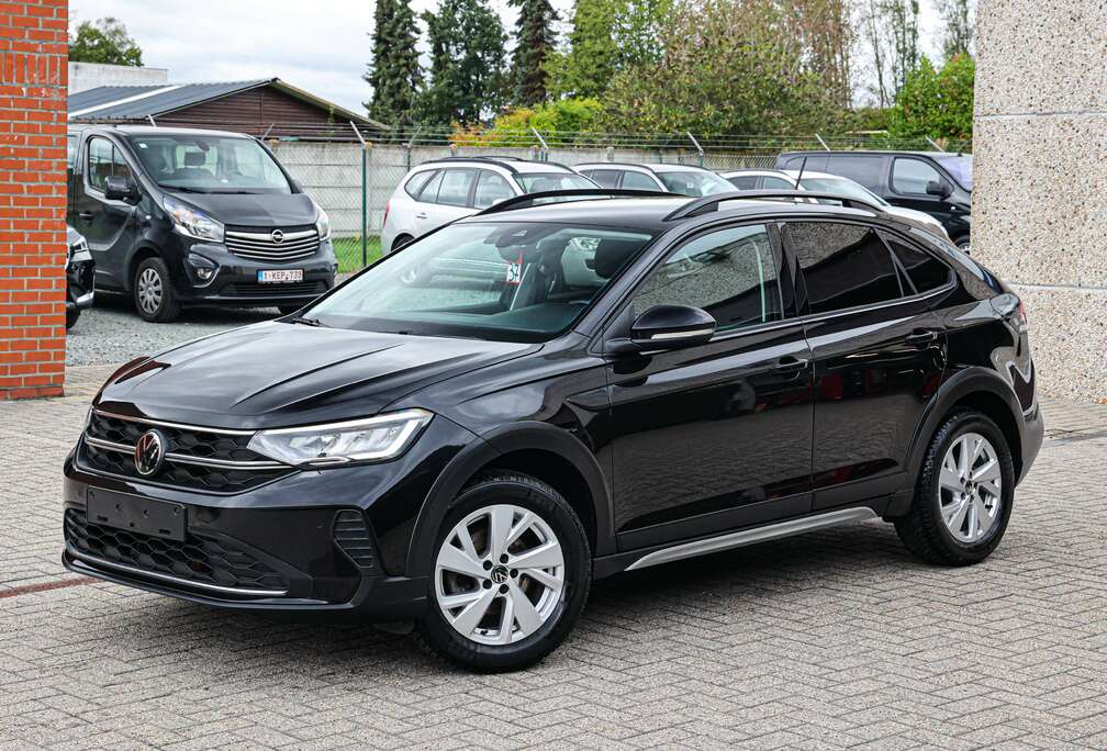 Volkswagen LIFE-UITVOERING*ACHTERUITRIJCAMERA*NAVIGATIE*APPLE-CARPLAY*