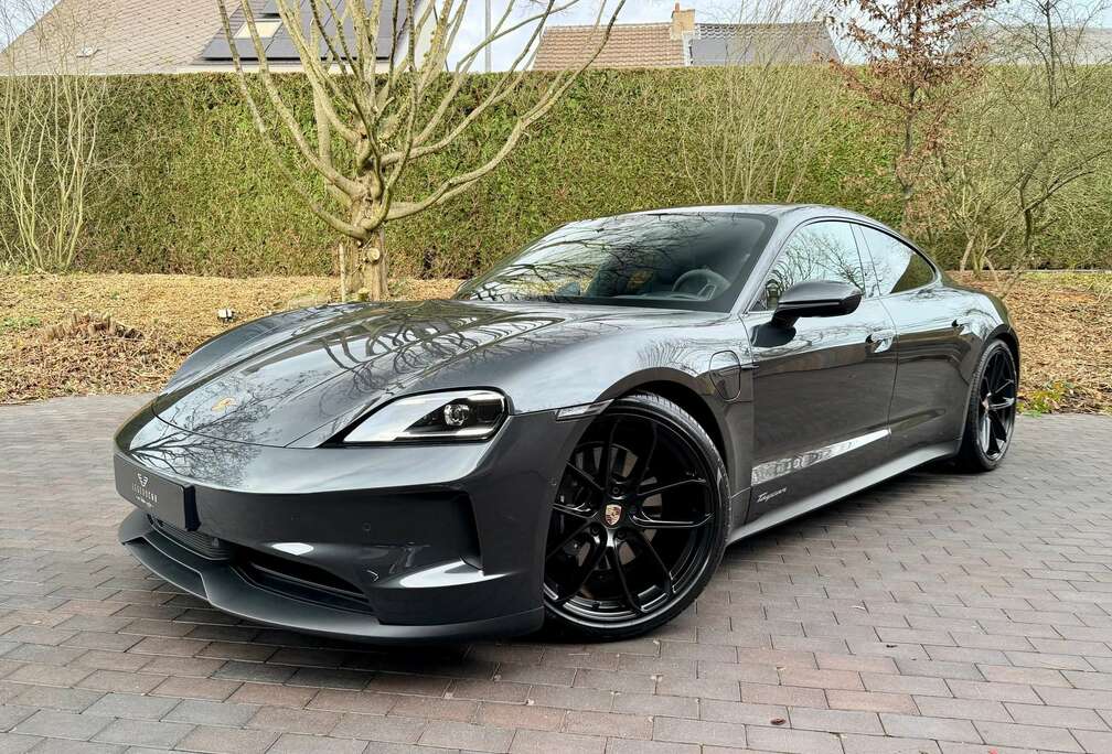 Porsche Facelift 105 kWh/BOSE/Pano/ACC/Chrono/Surround/Top